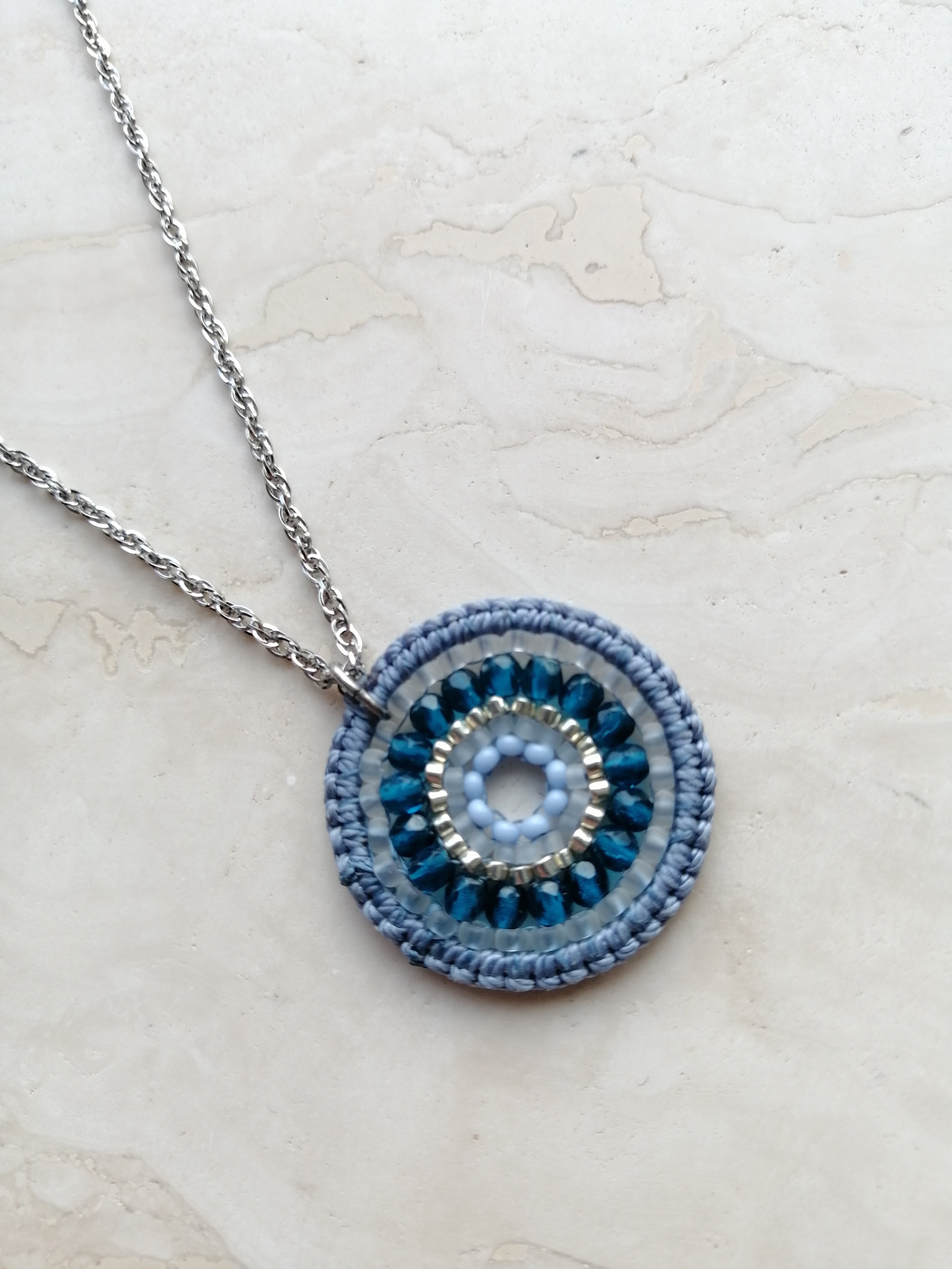 Collier Rosace Bleue